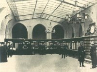 Jurišićeva ulica, unutrašnjost Glavne pošte 1905. godine
